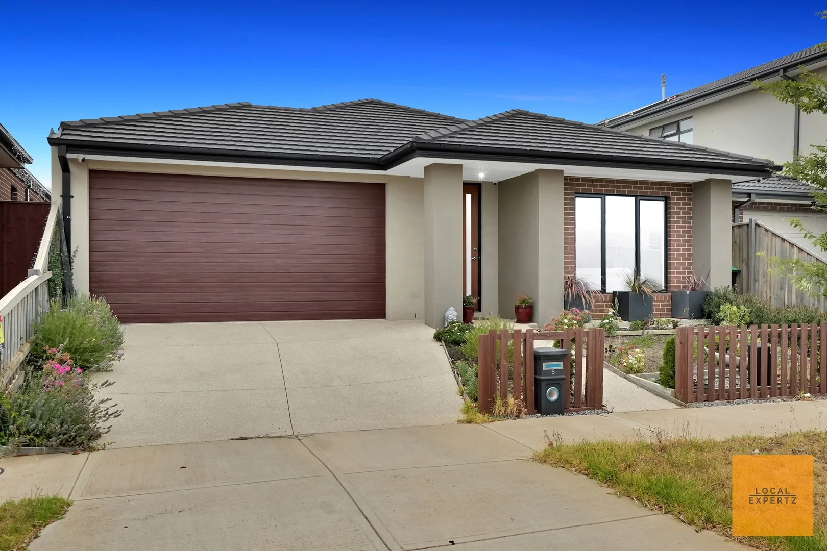 5 Honeydew Way, Rockbank VIC 3335