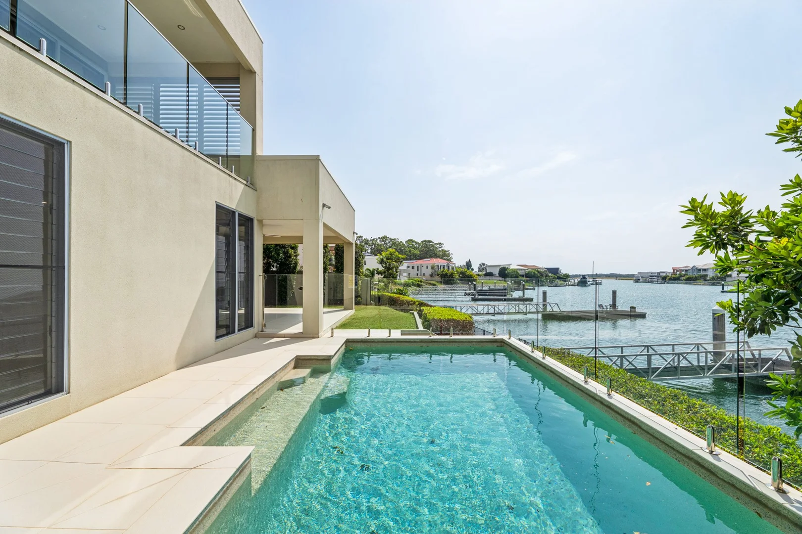 1069 Edgecliff Drive, Hope Island QLD 4212