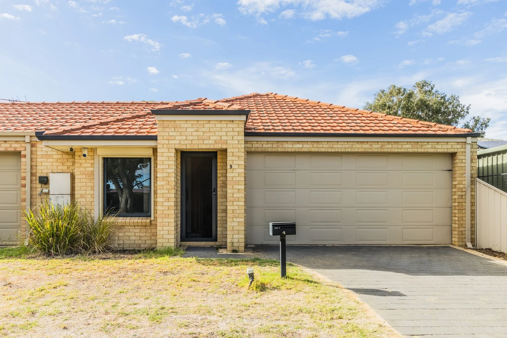 9/19 Robin Hood Avenue, Armadale WA 6112
