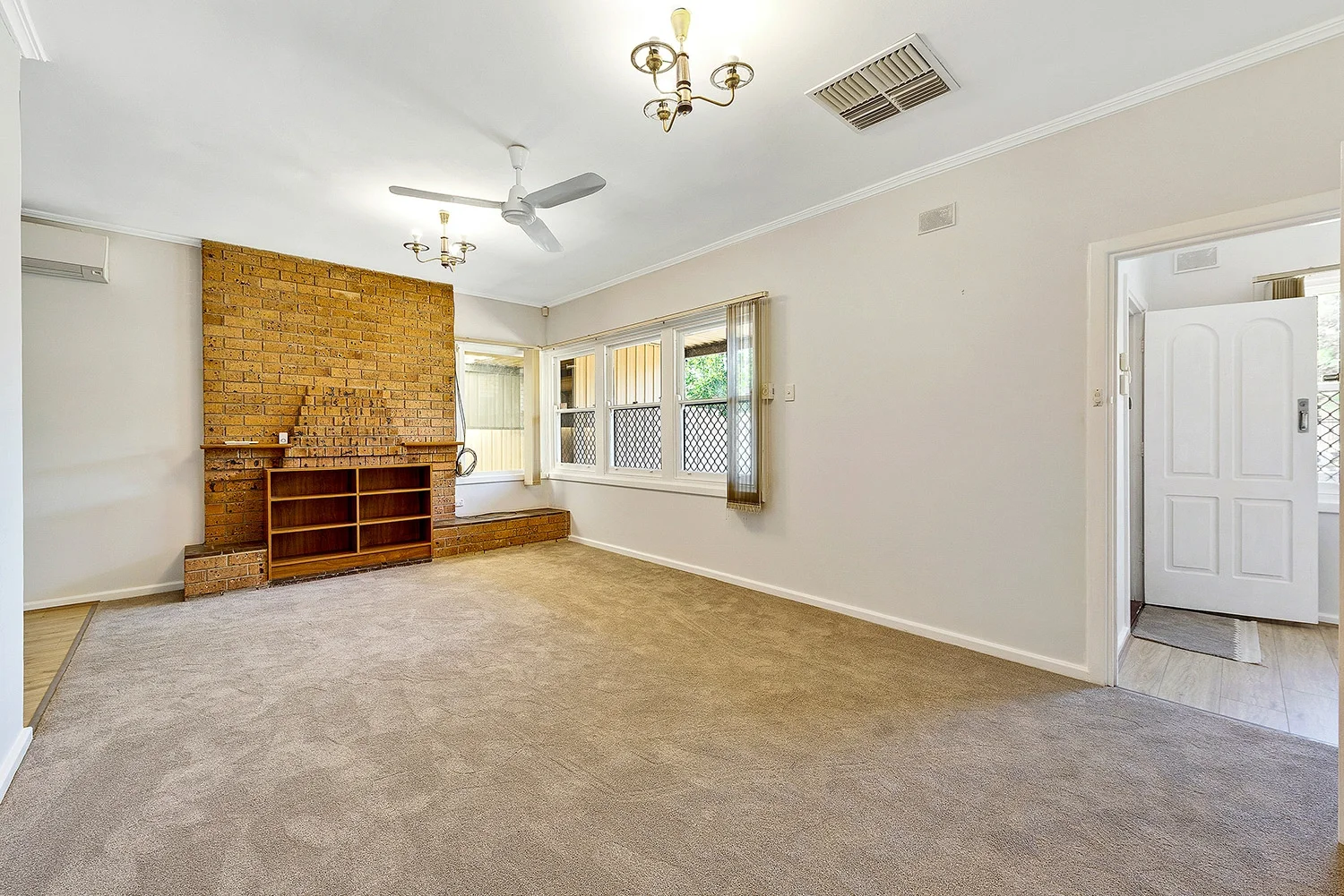 Additional image 3 of 12 Shaftesbury Road, Elizabeth Vale SA 5112