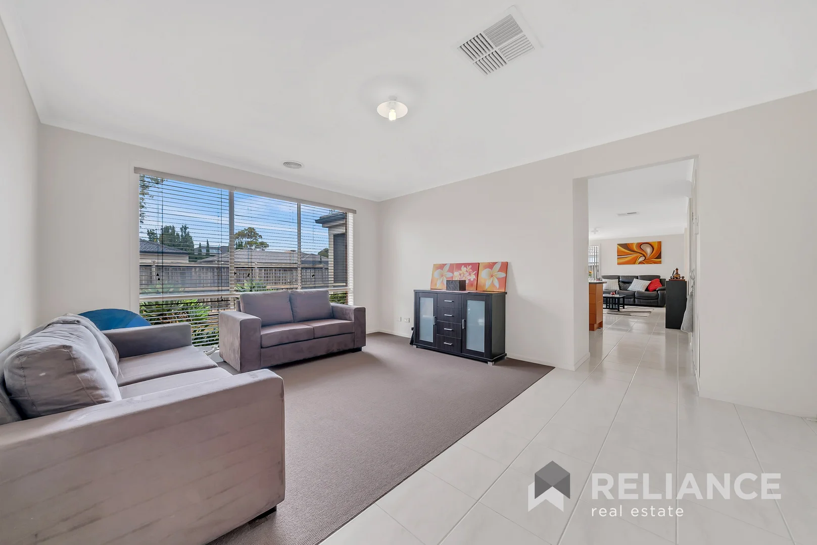 1 Saffron Place, Point Cook VIC 3030 photo 5