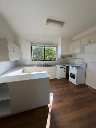 Additional image 3 of 114 Princes Highway, Port Fairy VIC 3284