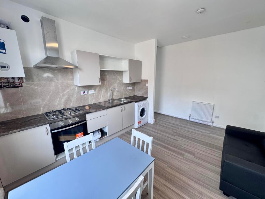 Additional image 9 of 2 Bed Flat, Hartley Road, NG7, N1 7GU