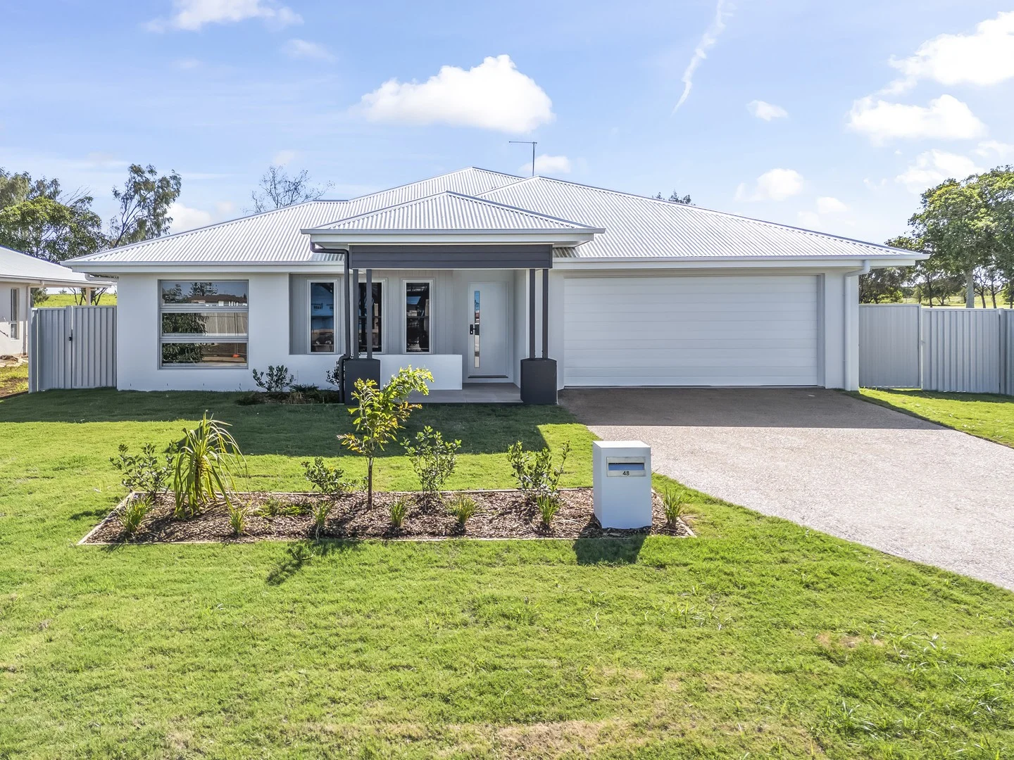 48 Golf View Drive, Coral Cove QLD 4670