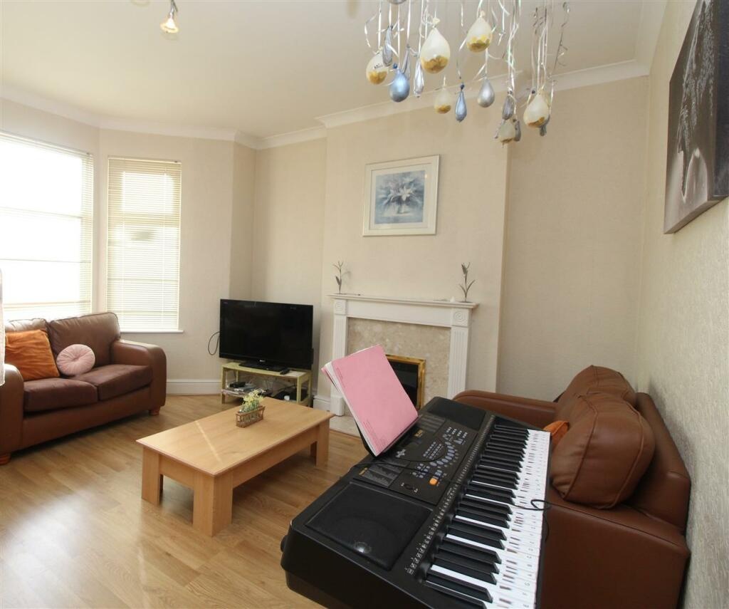 2 Bed Flat, Soberton Avenue, CF14, N1 7GU photo 2