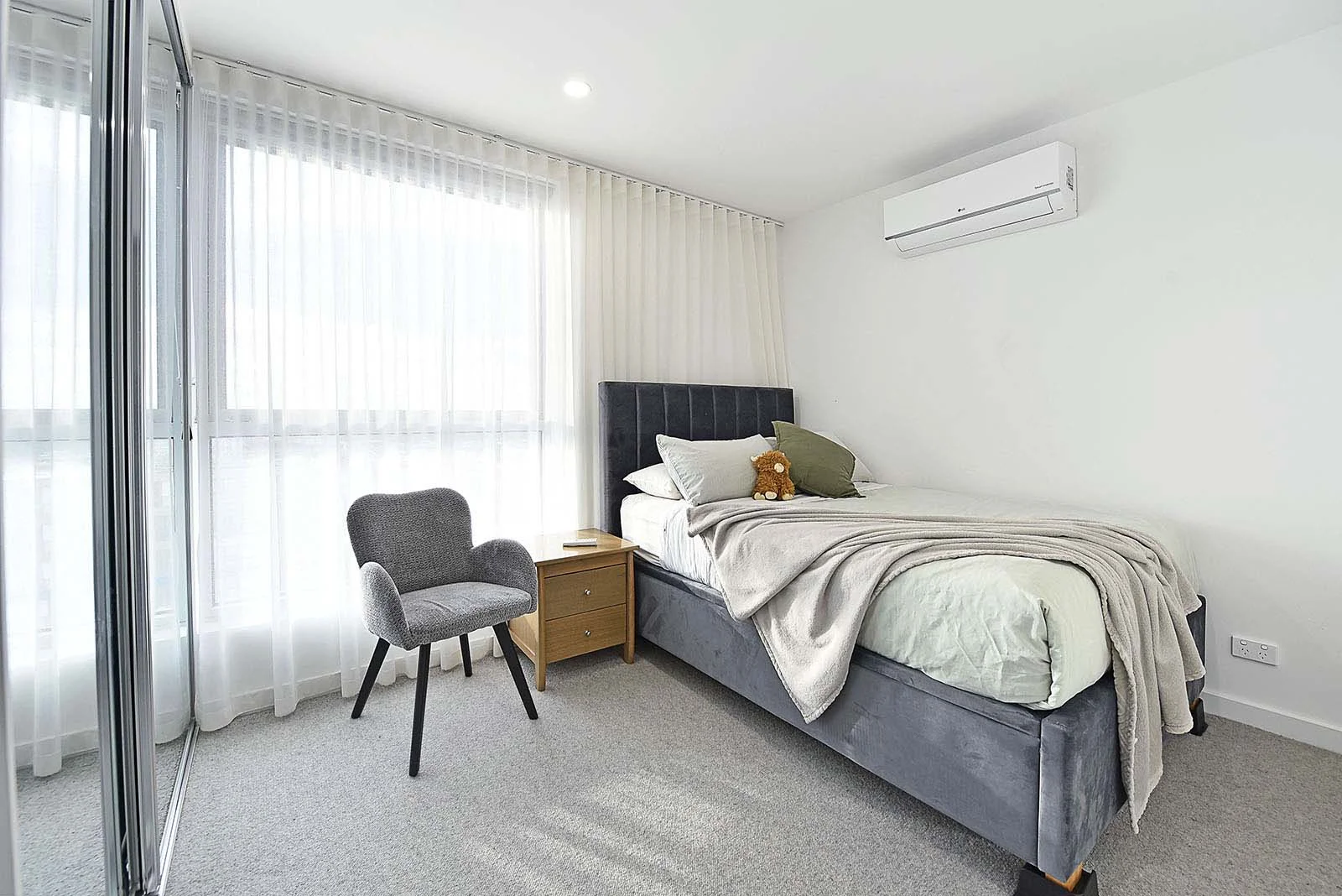 1102/35 Hall St, Moonee Ponds VIC 3039 photo 3