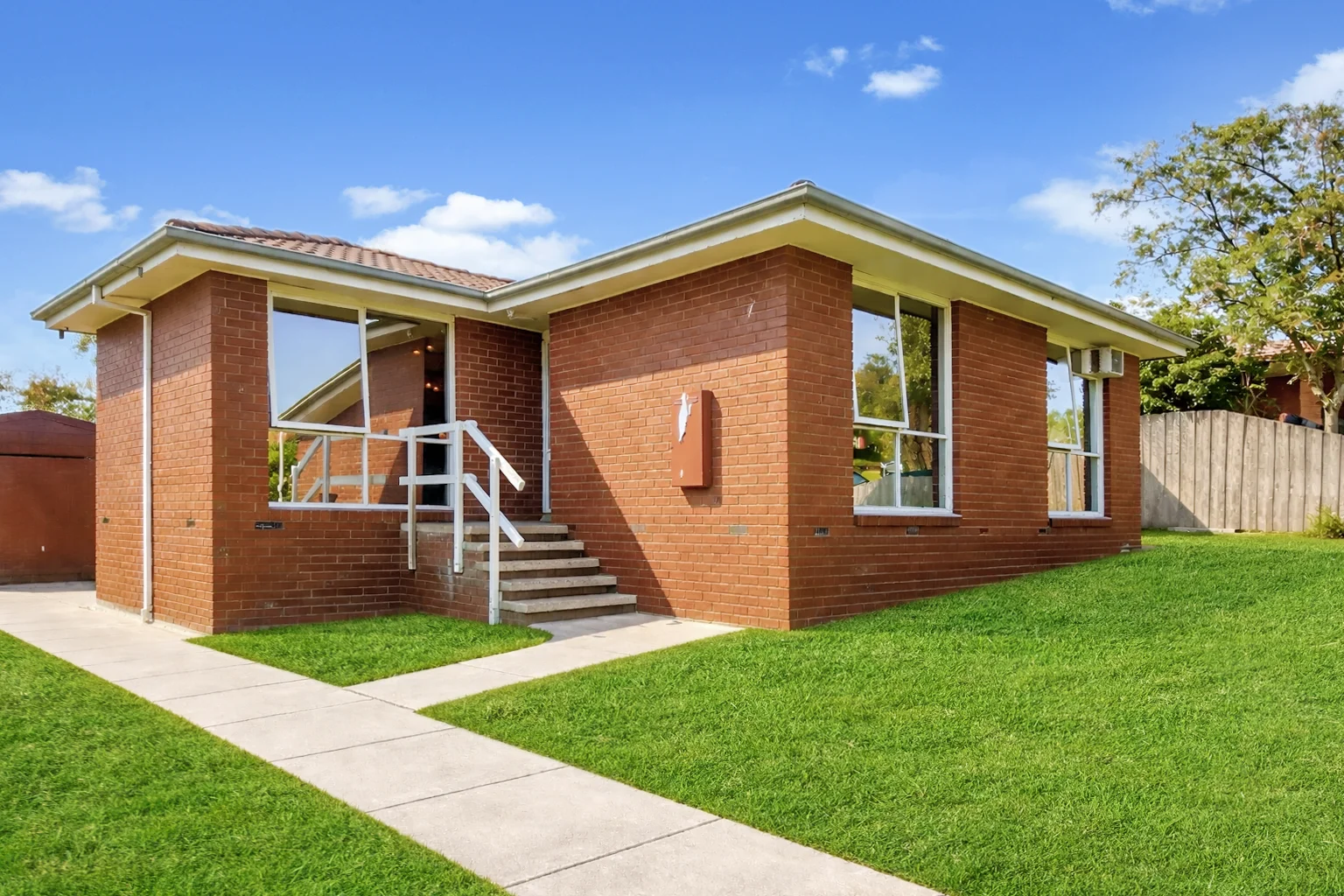 3 Currie Avenue, Endeavour Hills VIC 3802