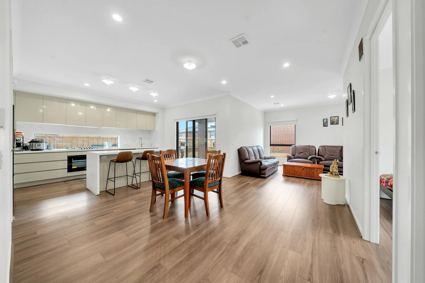 Additional image 2 of 47 Winfred Dr, Mambourin VIC 3024