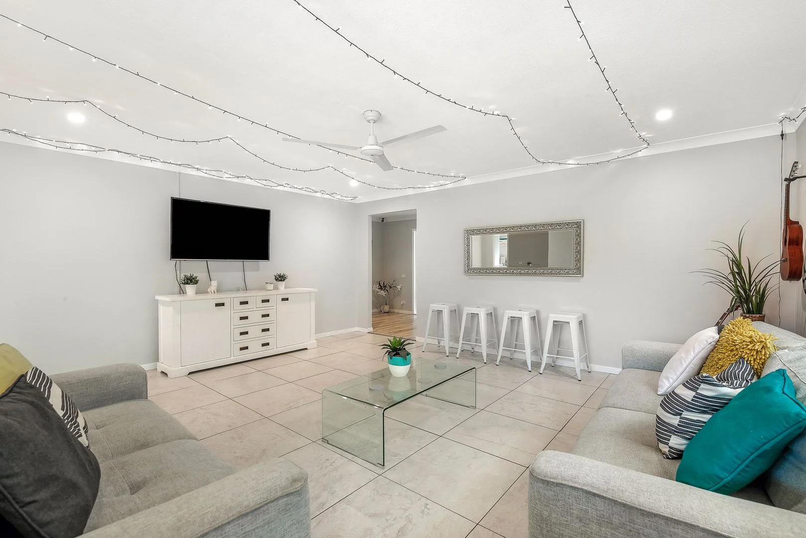 Additional image 3 of 28 Margaroola Ave, Biggera Waters QLD 4216