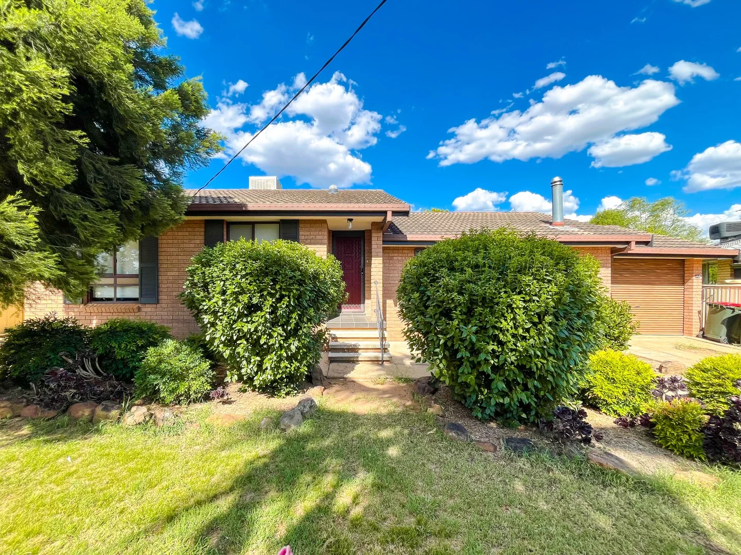 12 Merindah Avenue, Manilla NSW 2346