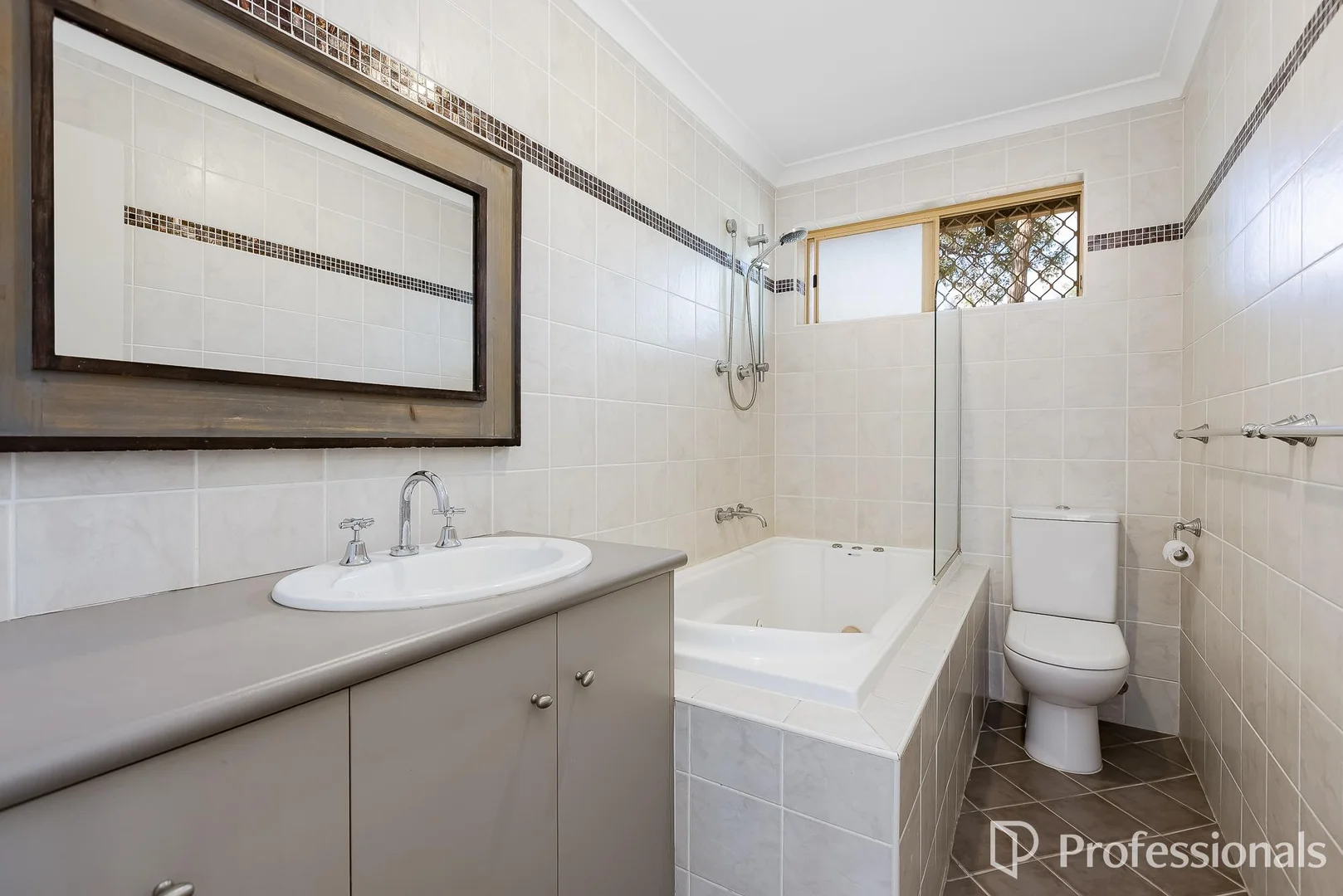 Additional image 10 of 3B Alsop Walk, Carine WA 6020