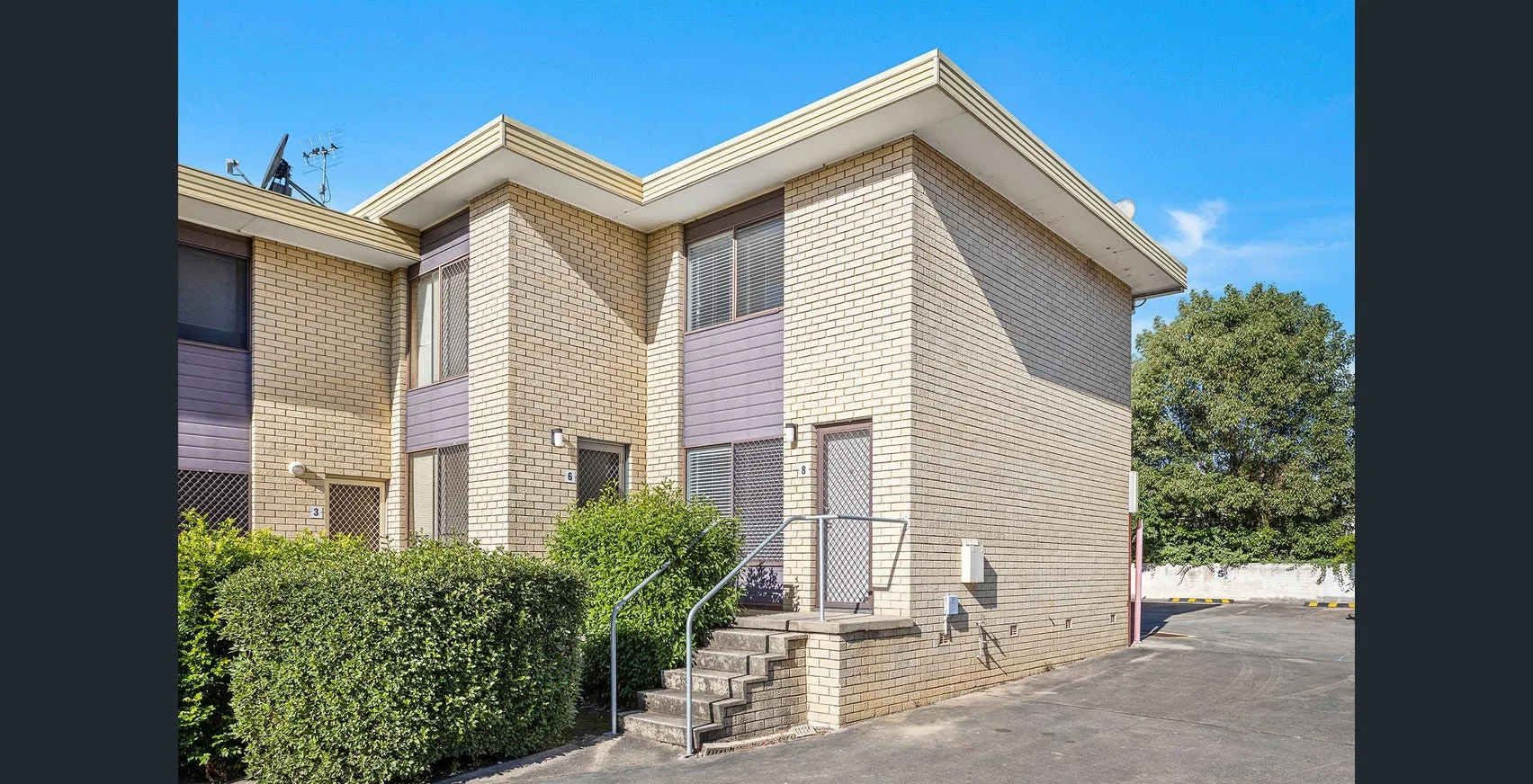 8/6 Campbell Place, Nowra NSW 2541