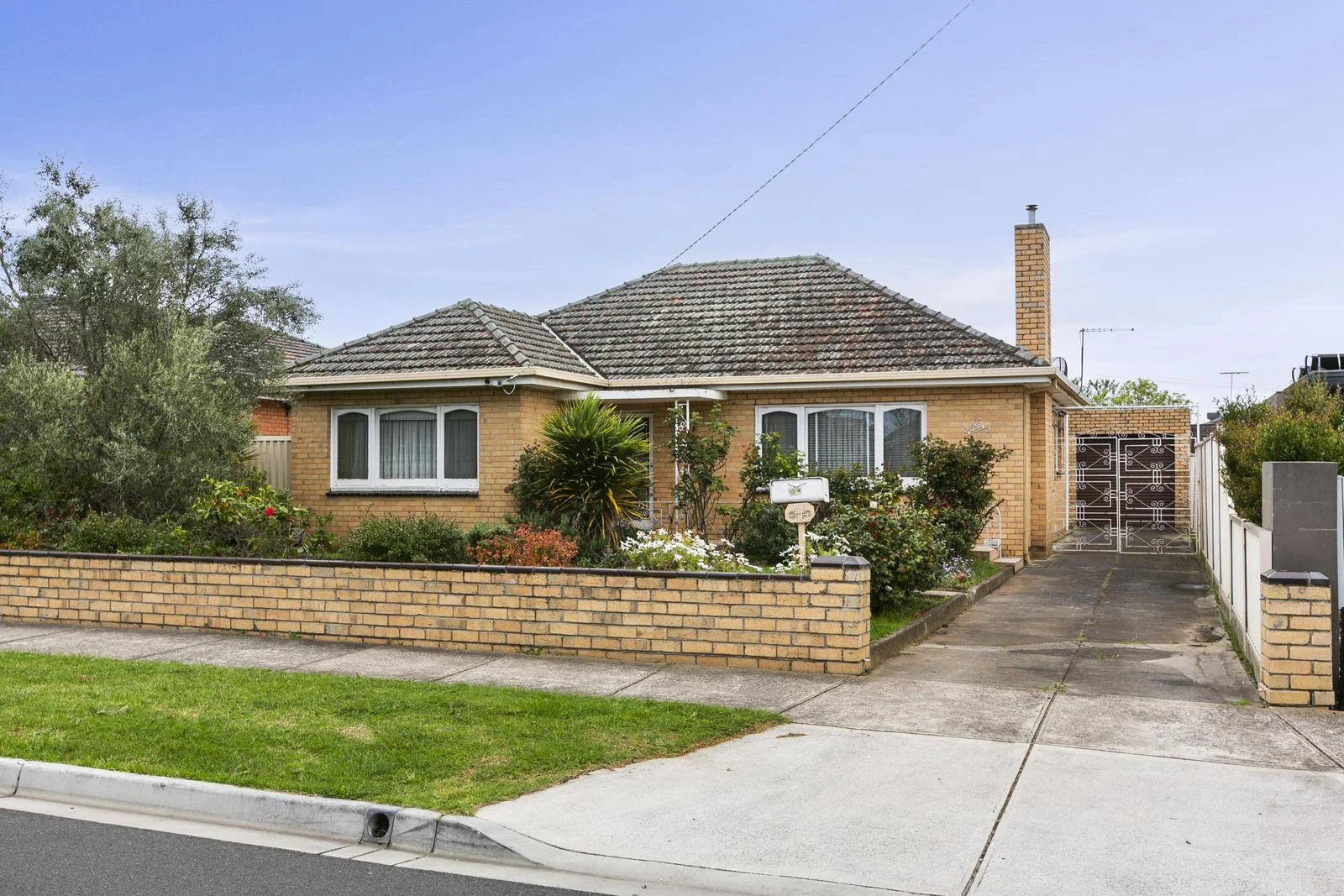 16 Highlands Road, Thomastown VIC 3074