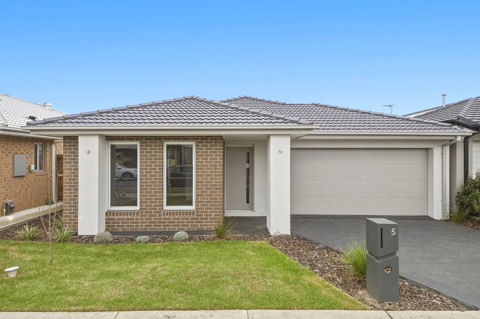 5 Scone Street, Cranbourne East VIC 3977