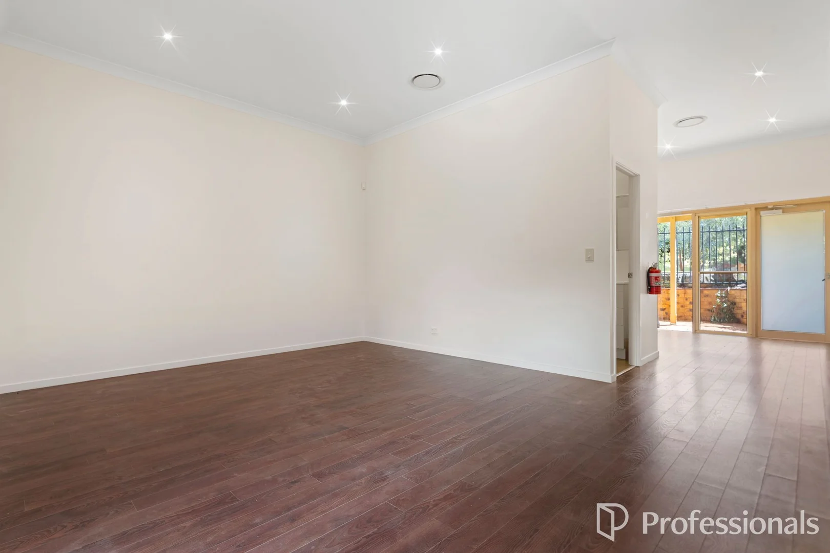 4/49 Main St, Tamborine Mountain QLD 4272 photo 3