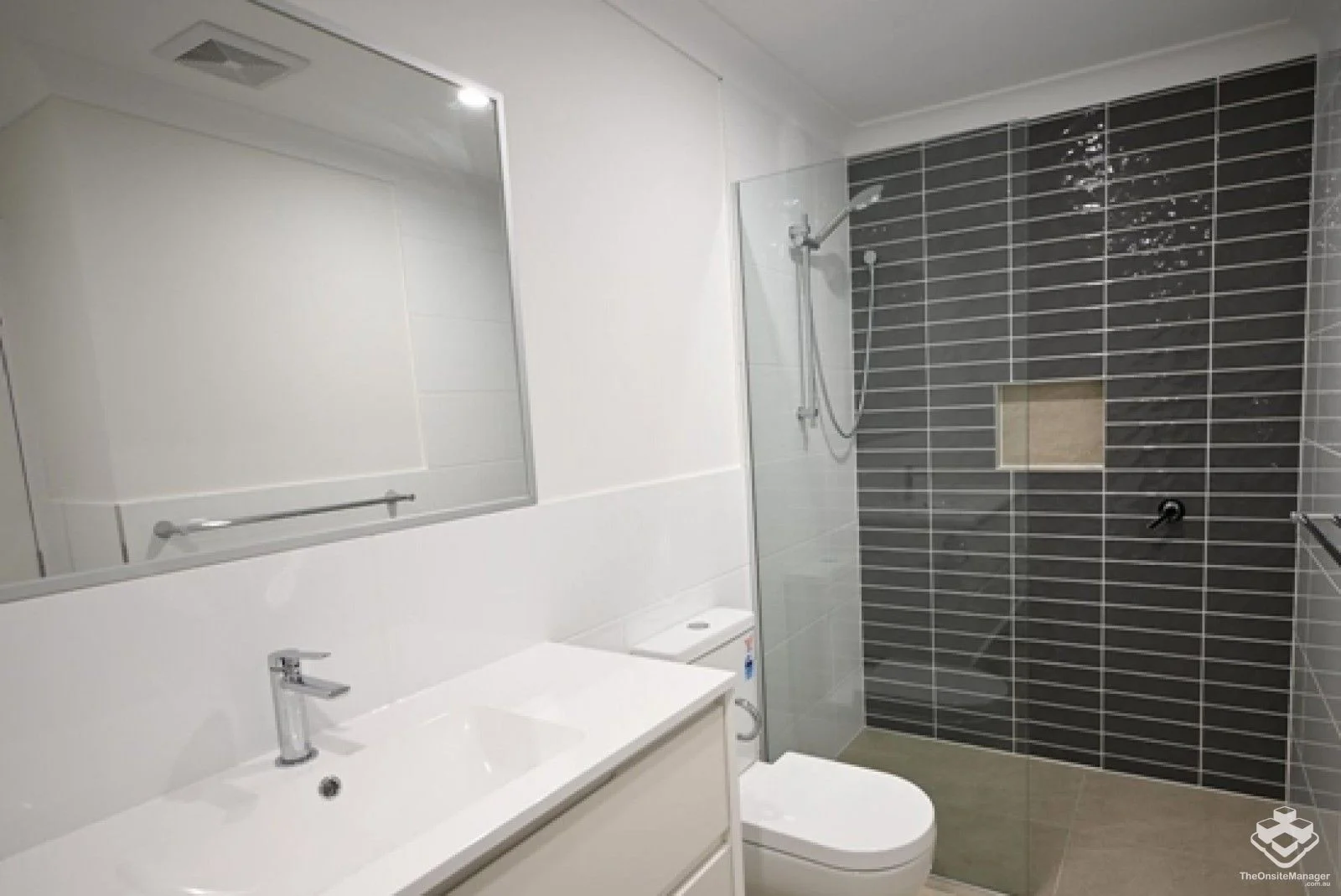 Additional image 3 of ID:21157344/46 Claussen St, Browns Plains QLD 4118