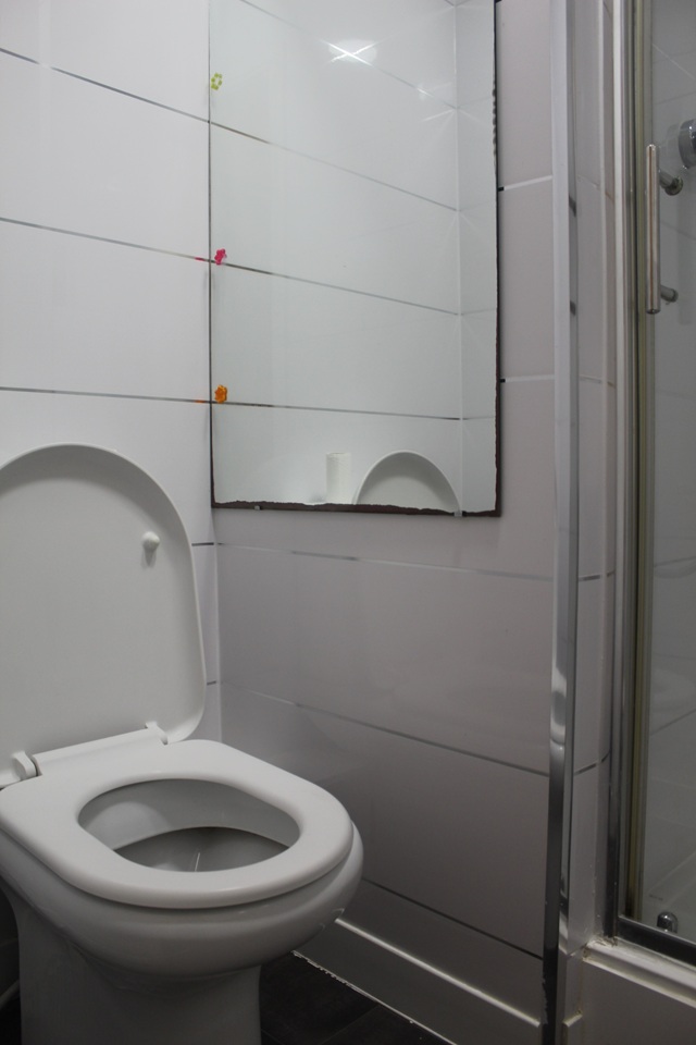 1 Bed Flat, Broadway, CF24, N1 7GU photo 5