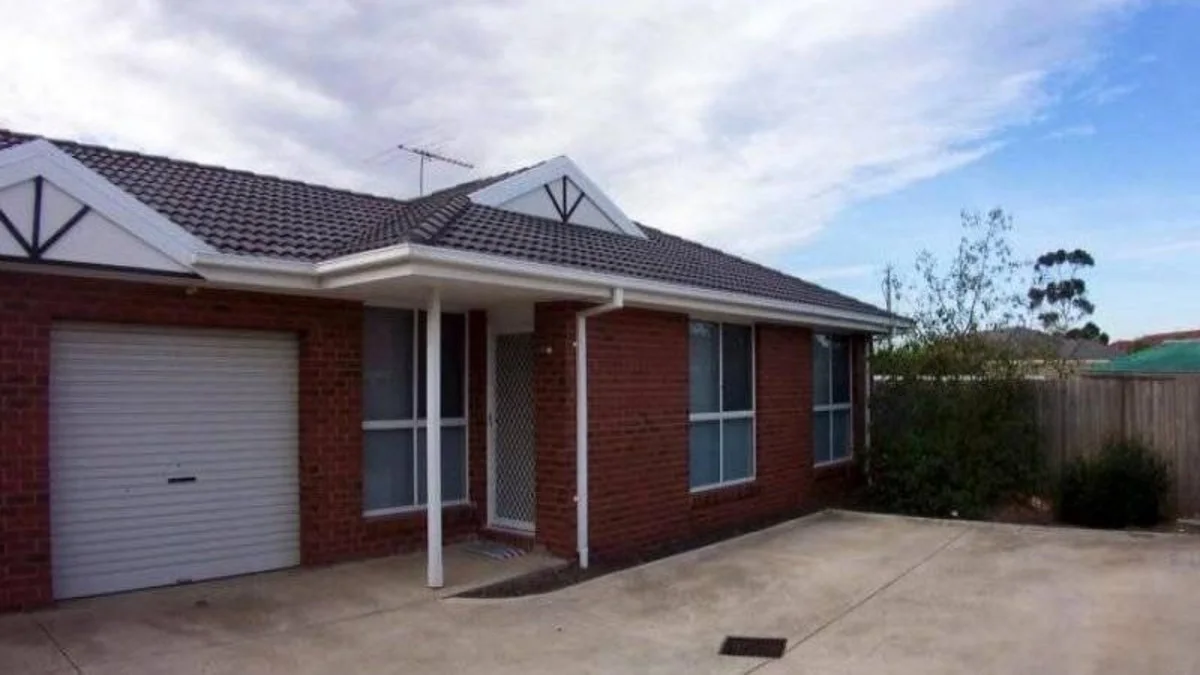 3/10 Antonie Avenue, Delahey VIC 3037
