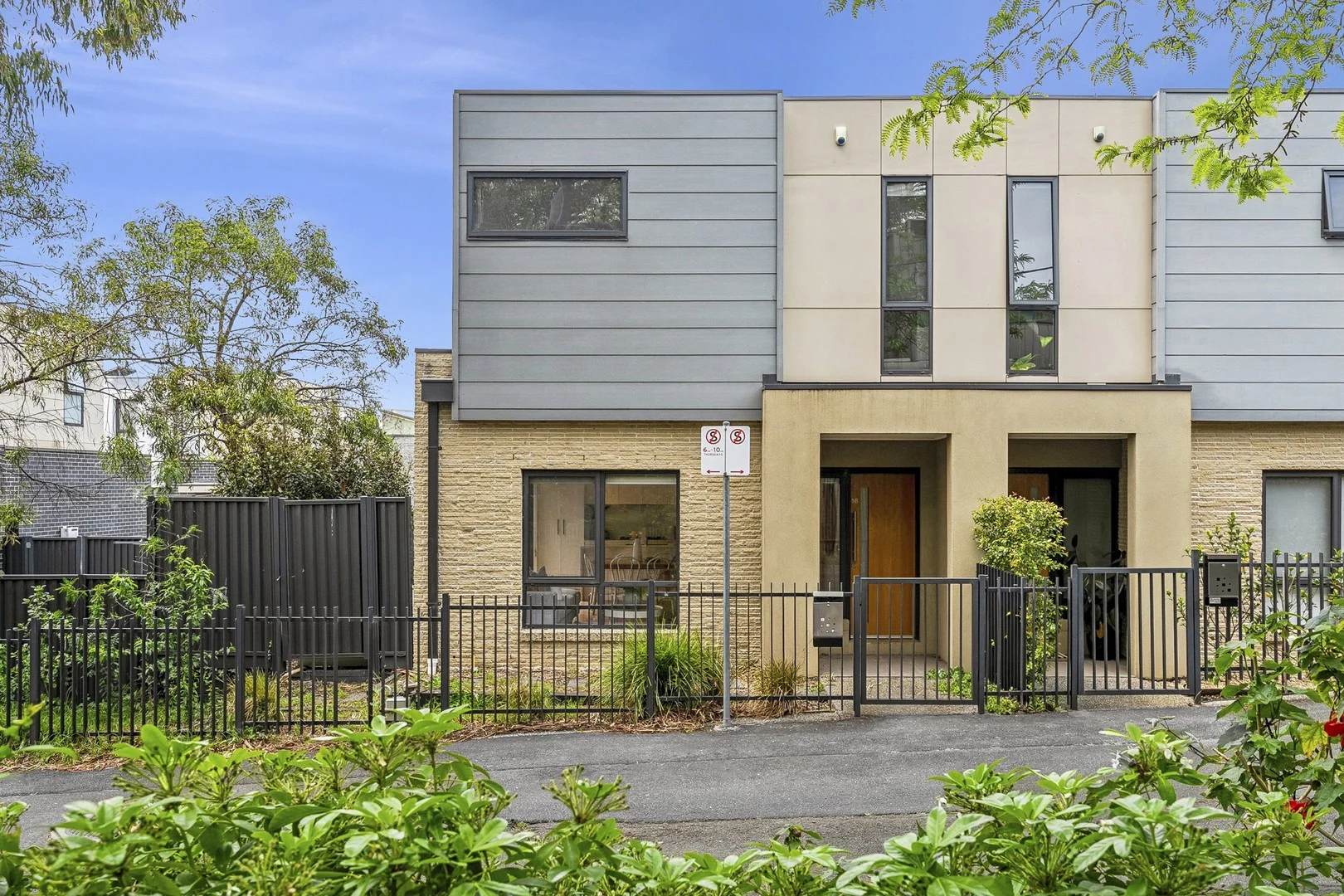 16 Emerald Street, Geelong West VIC 3218