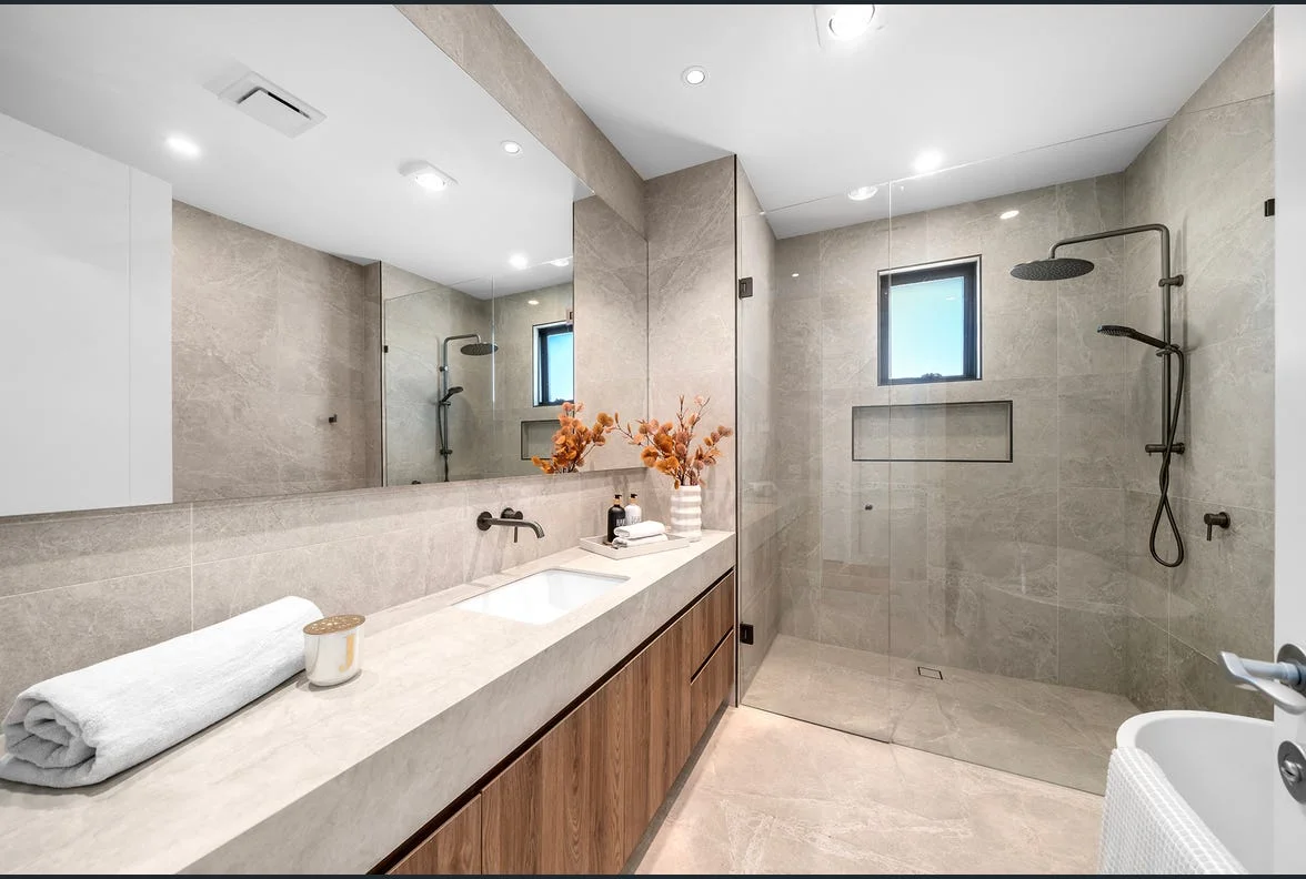 Additional image 6 of 5 & 6/21-23 Inverell Avenue, Mount Waverley VIC 3149