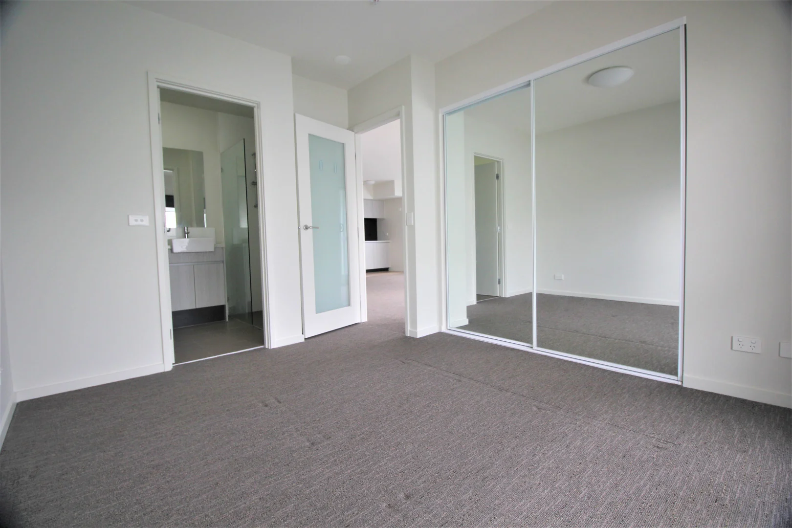 Additional image 6 of 306/95 Warrigal Road, Hughesdale VIC 3166