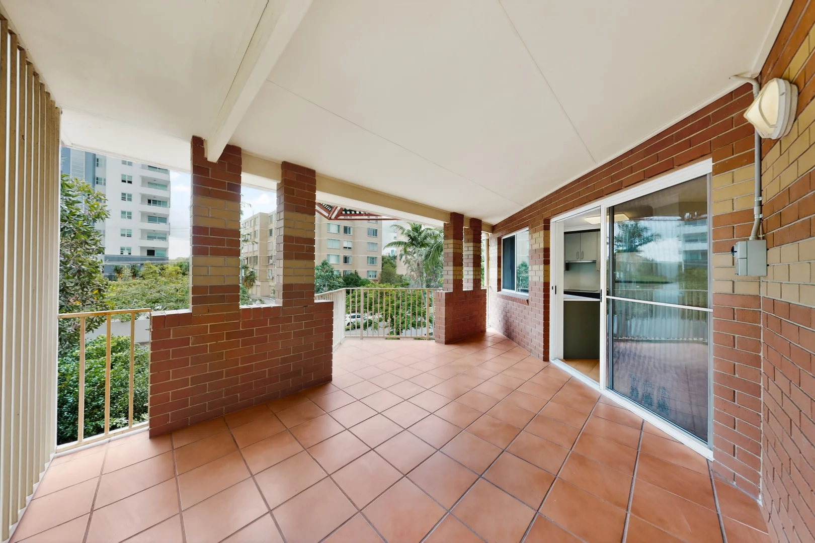 Additional image 12 of 4/101-105 Macquarie Street, St Lucia QLD 4067