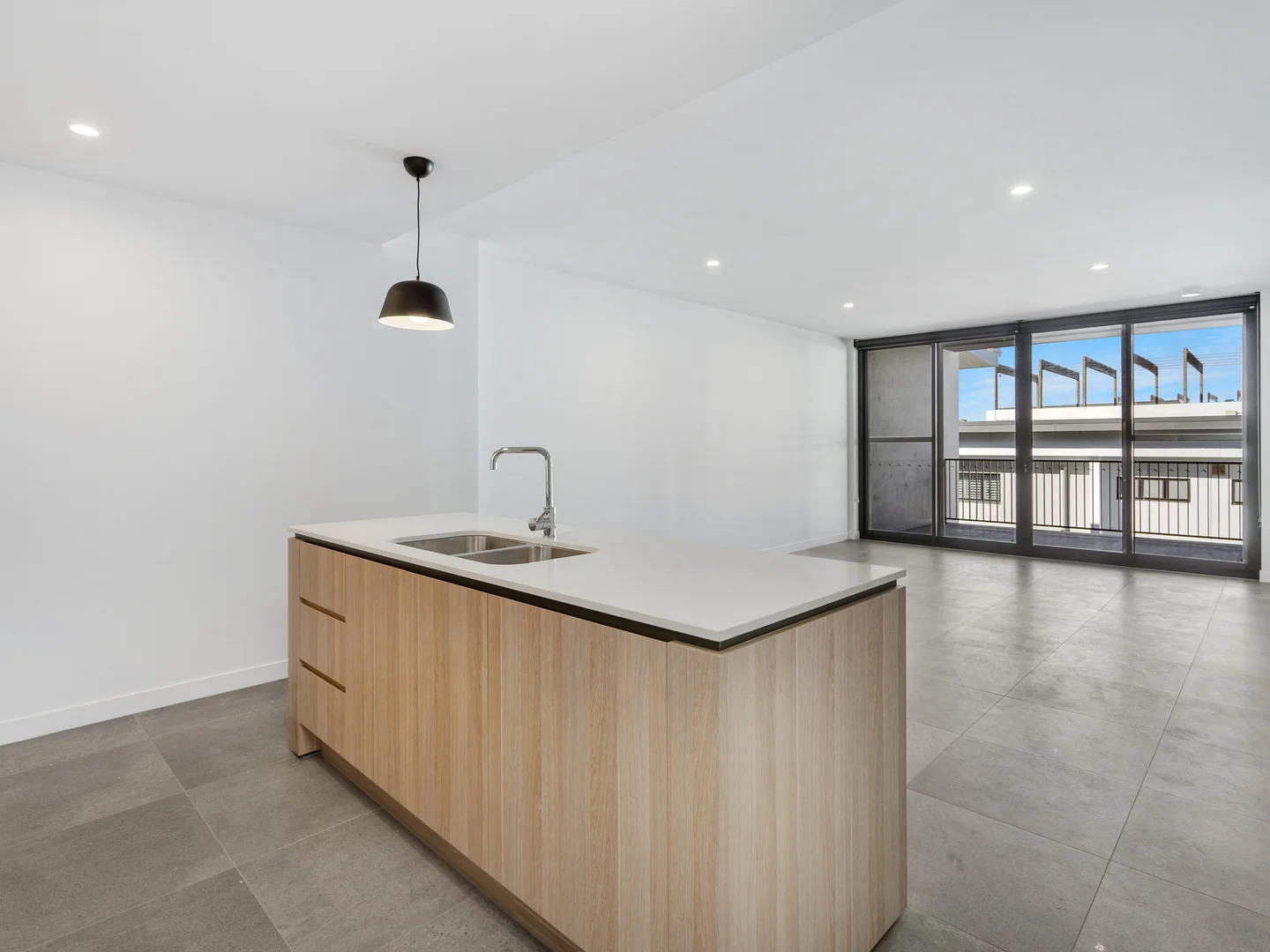 Additional image 3 of 305/186 Clarence Rd, Indooroopilly QLD 4068