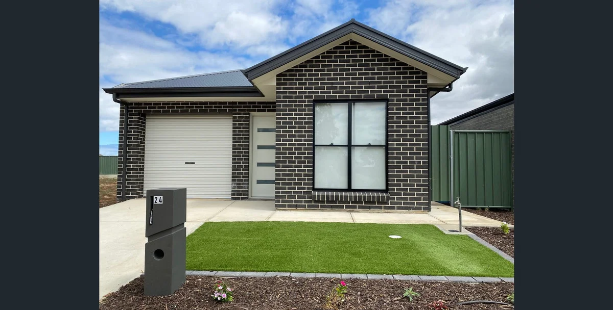 24 Heysen Circuit, Andrews Farm SA 5114