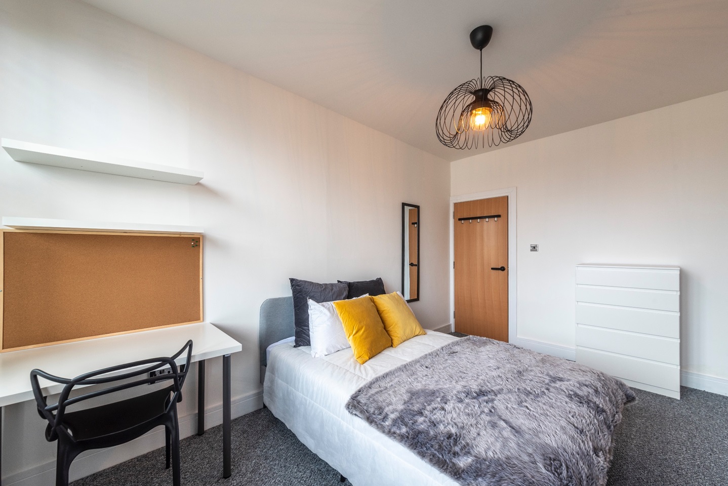 Additional image 9 of 3 Bed Penthouse, Upper Parliment Street, NG1, N1 7GU