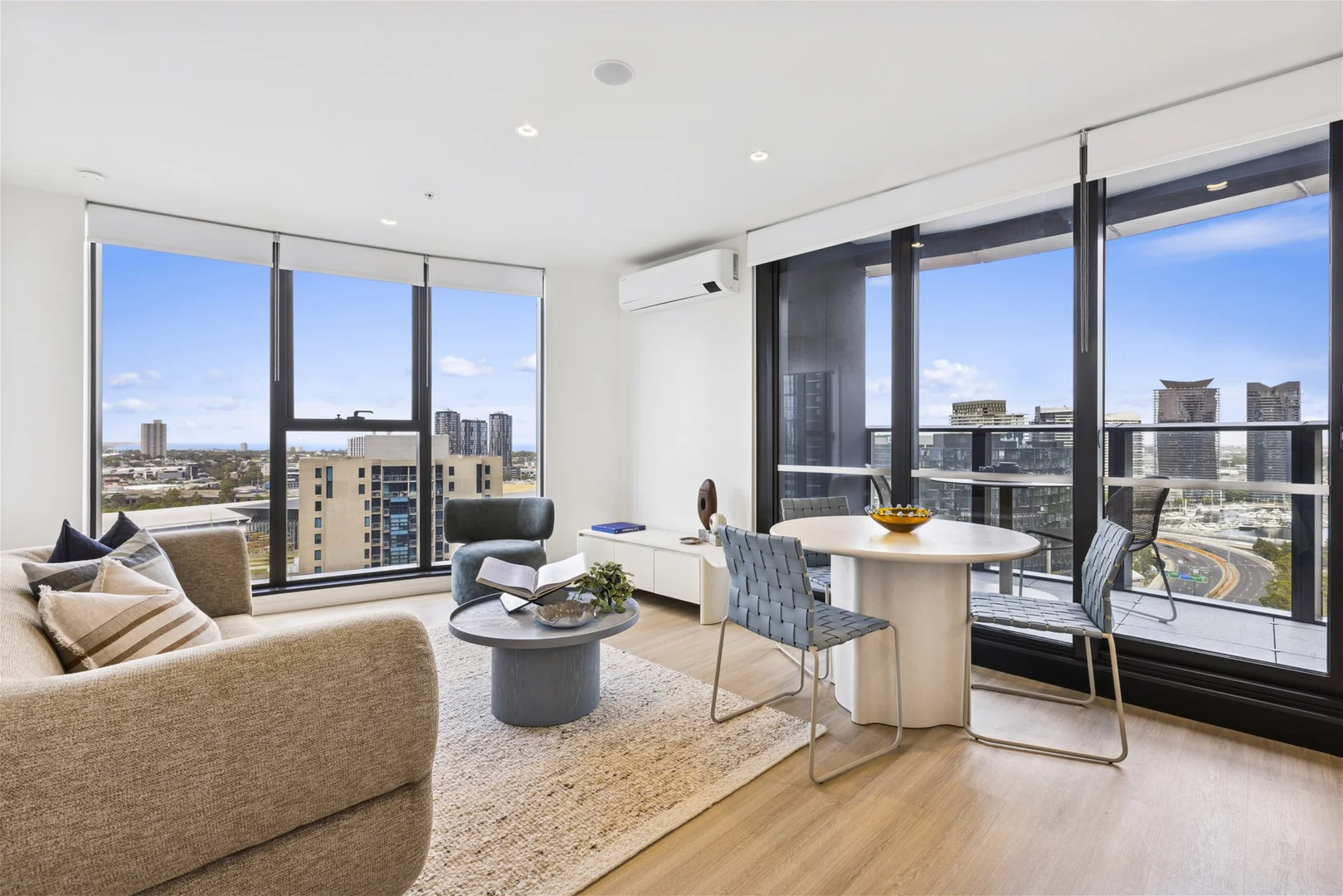 Additional image 2 of 820/648 Flinders Street, Docklands VIC 3008