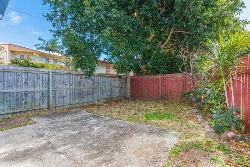 Additional image 2 of 2/6 Caroline Street, Woody Point QLD 4019