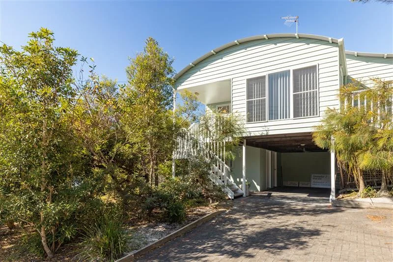 2/1 Kula Close, Boomerang Beach NSW 2428