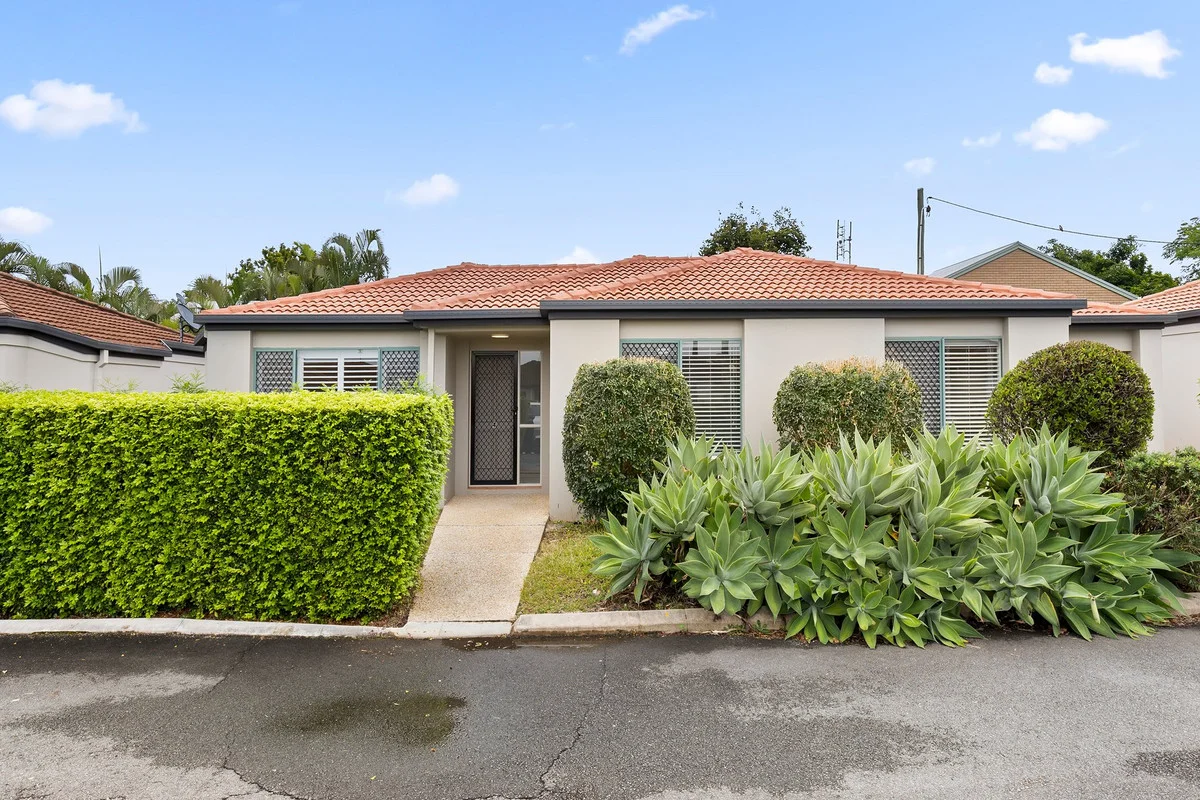 4/222 Central Street, Labrador QLD 4215
