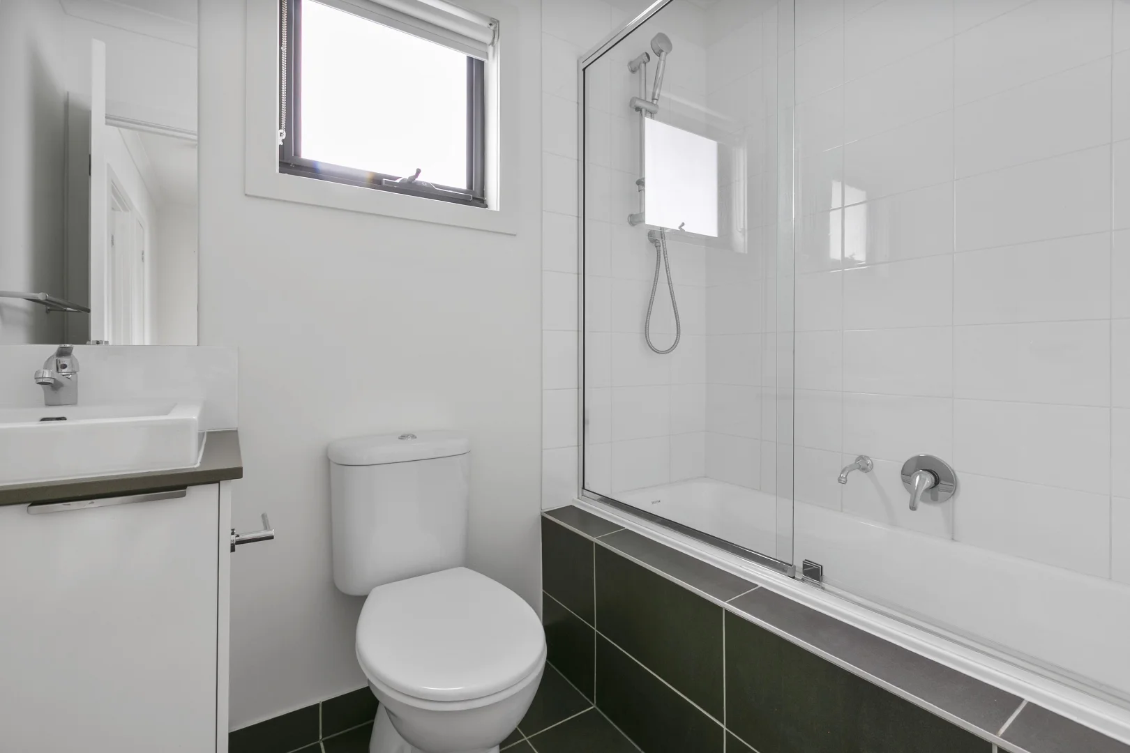 Additional image 5 of 2/11 Poplar Crescent, Bellfield VIC 3081