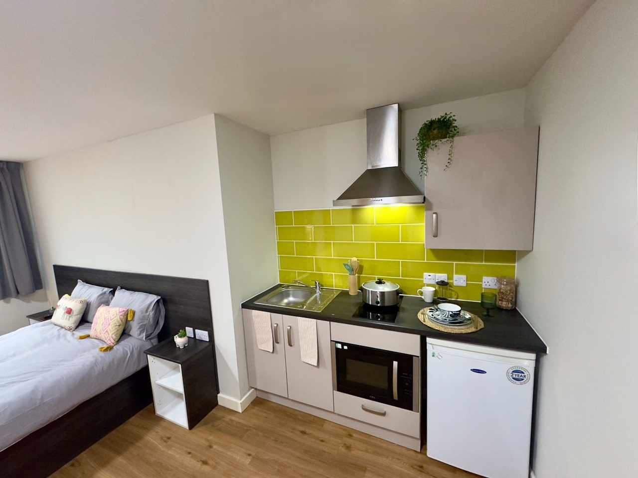 Studio Flat, Glasshouse St, NG1, N1 7GU photo 3