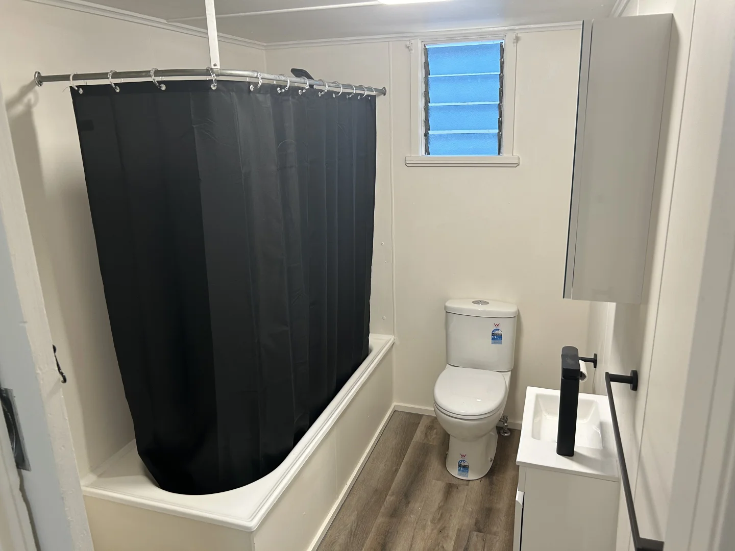Additional image 4 of 98 Glenlyon Street, Gladstone QLD 4680