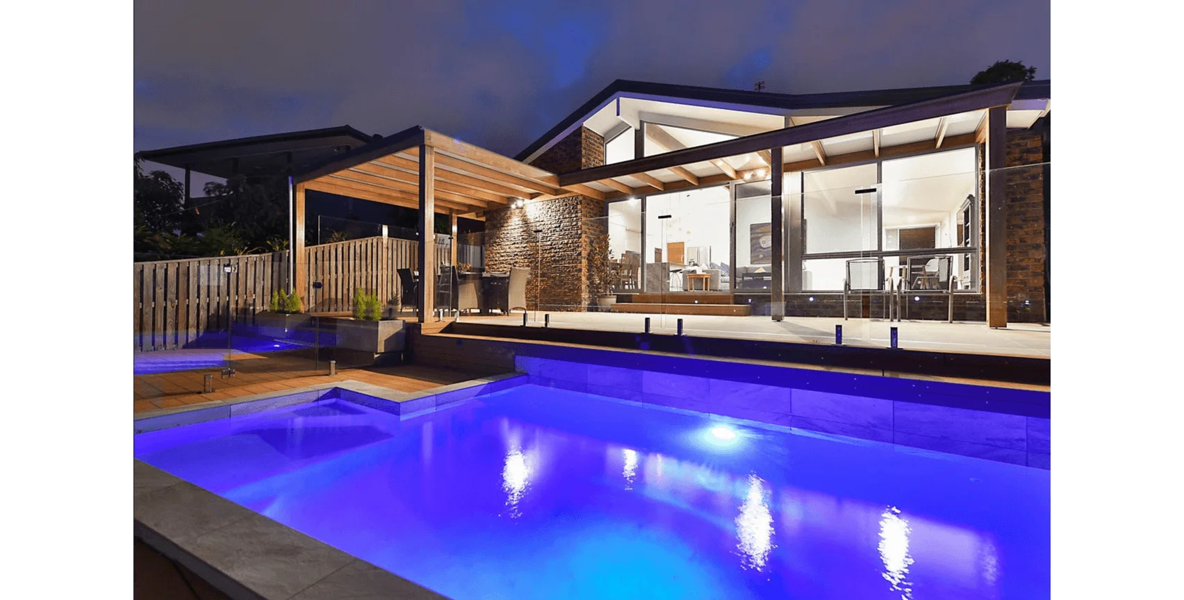 11 Le Mans Drive, Mermaid Waters QLD 4218