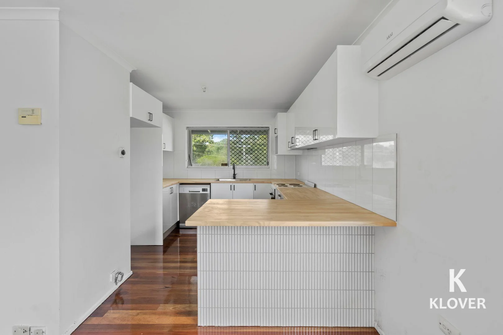 Additional image 5 of 104 Aquarius Drive, Kingston QLD 4114