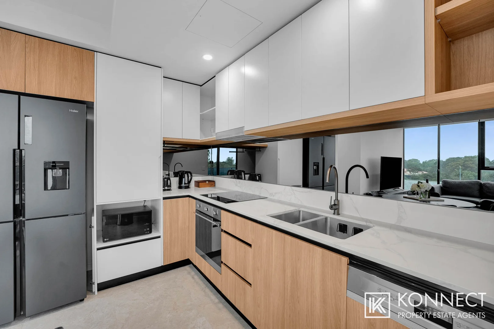 Additional image 3 of 406/28 Second Ave, Broadbeach QLD 4218