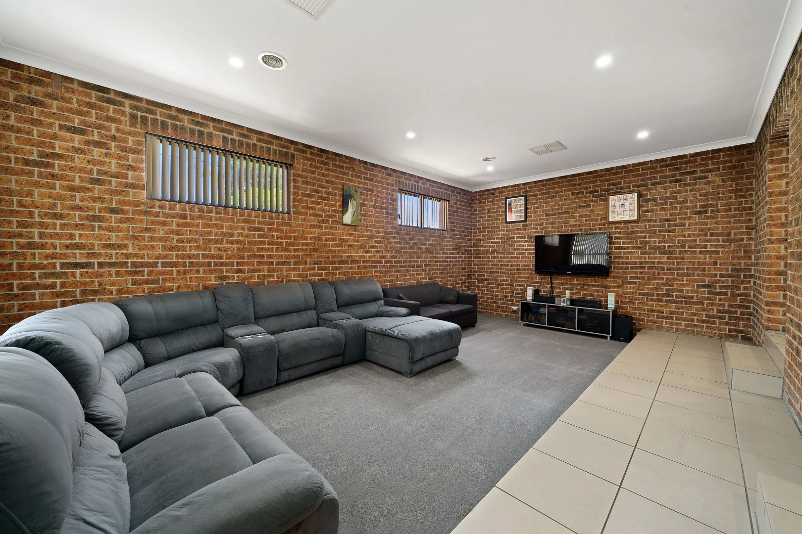 56 Vanzetti Crescent, Kambah ACT 2902 photo 4