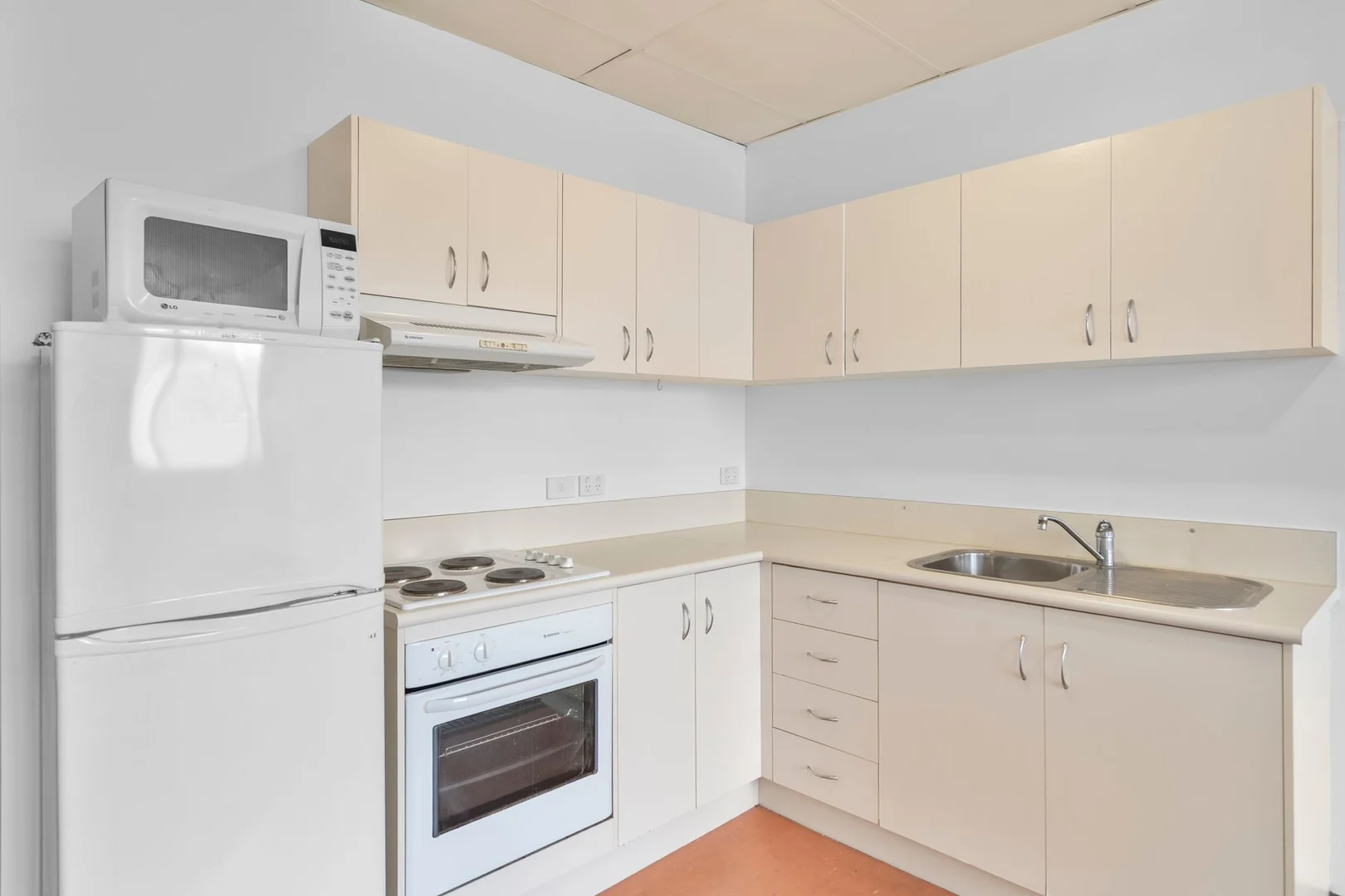 Additional image 3 of 6/408 Milton Road, Auchenflower QLD 4066