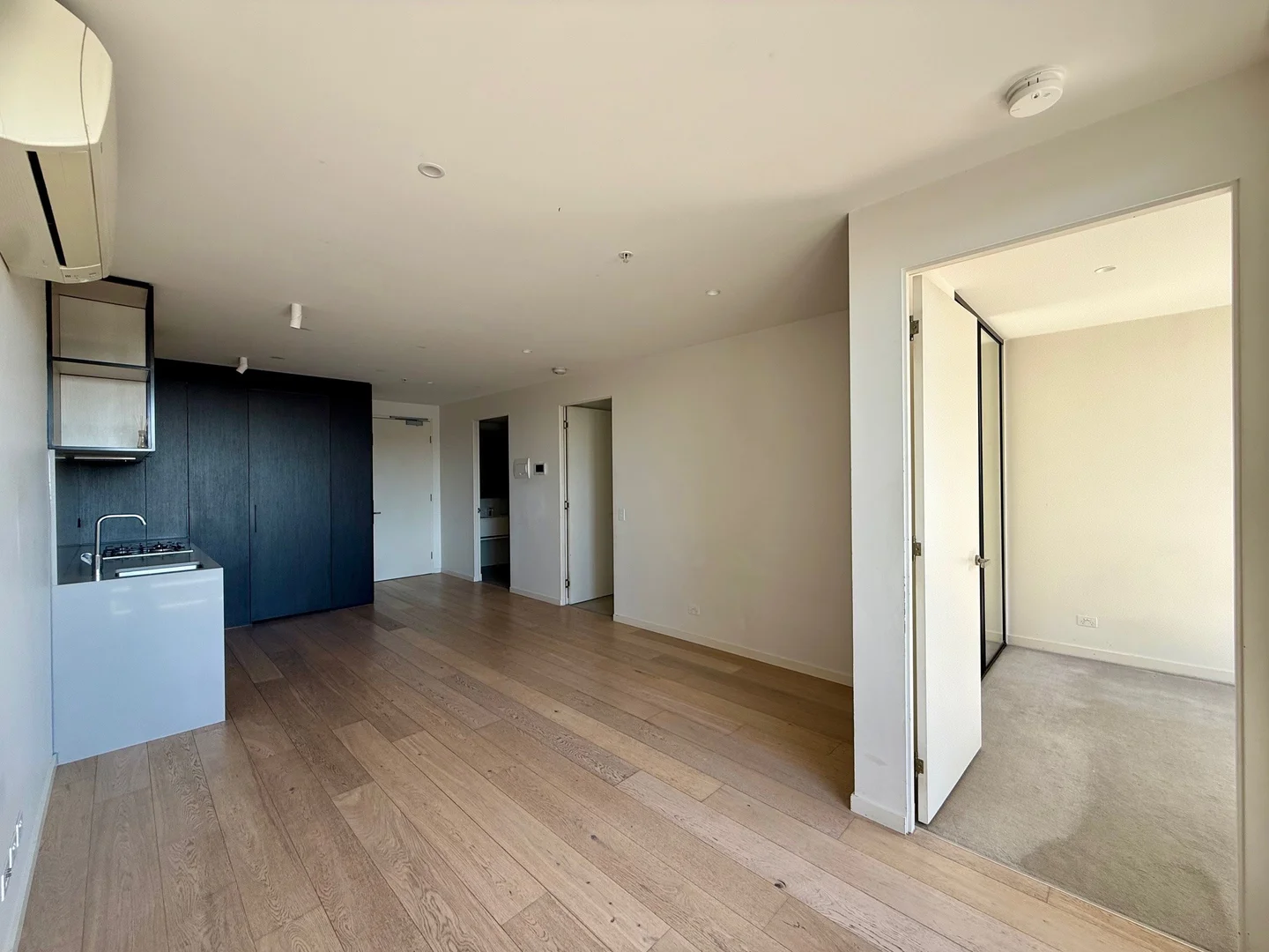 Additional image 4 of 1305/61 Galada Avenue, Parkville VIC 3052