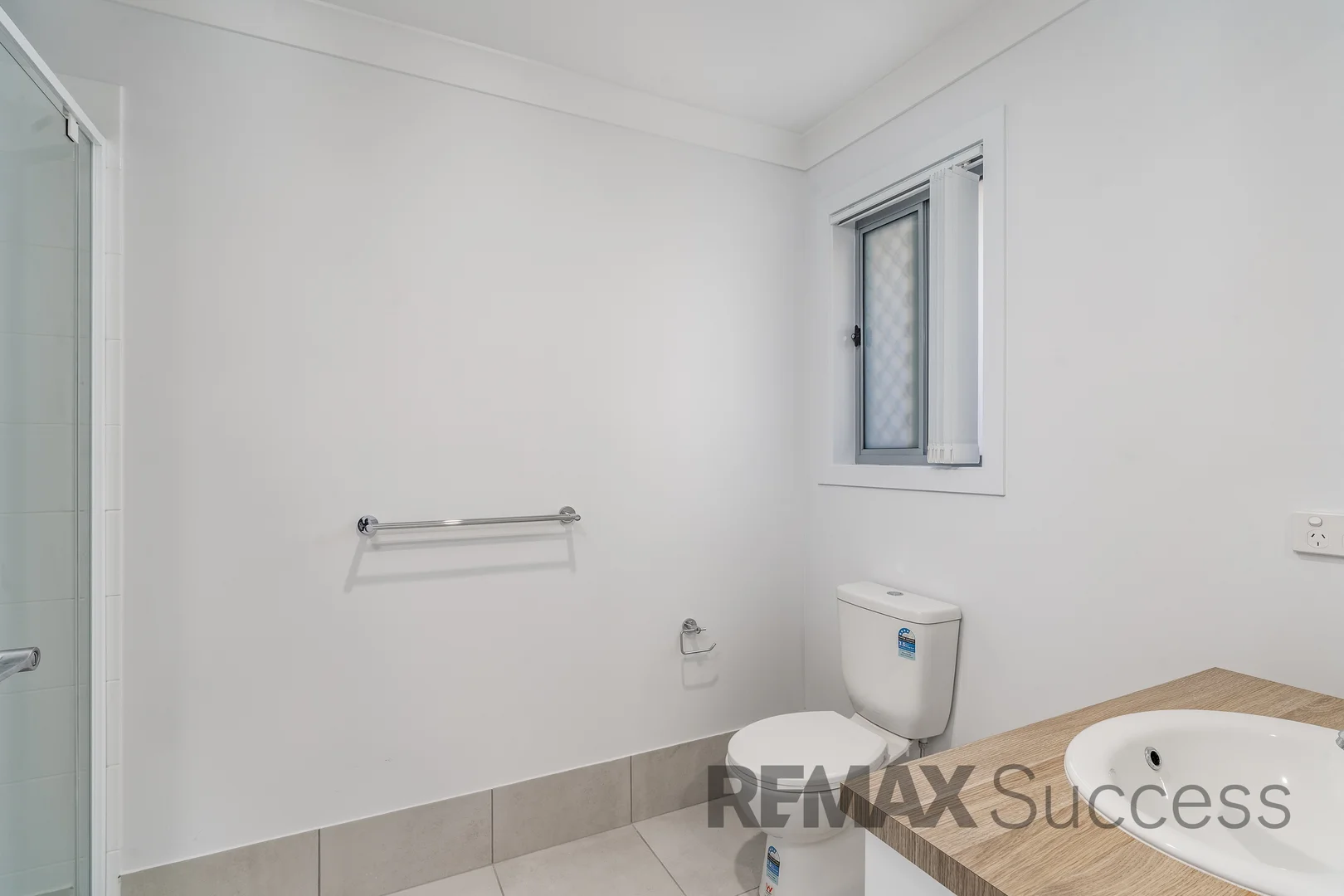 2/4 Oriole CRT, Glenvale QLD 4350 photo 5