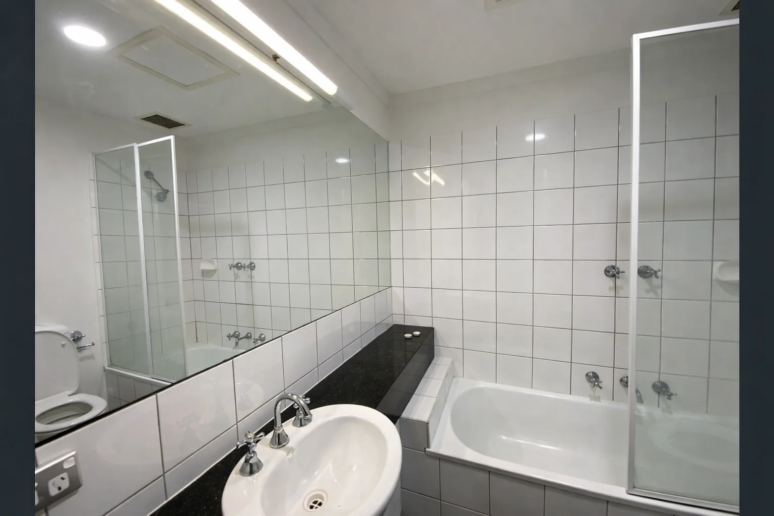 Additional image 6 of 71/222 Victoria St, Melbourne VIC 3000