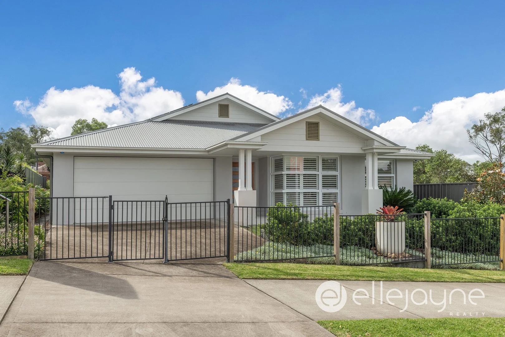 16 Patrick Dr, Cooranbong NSW 2265