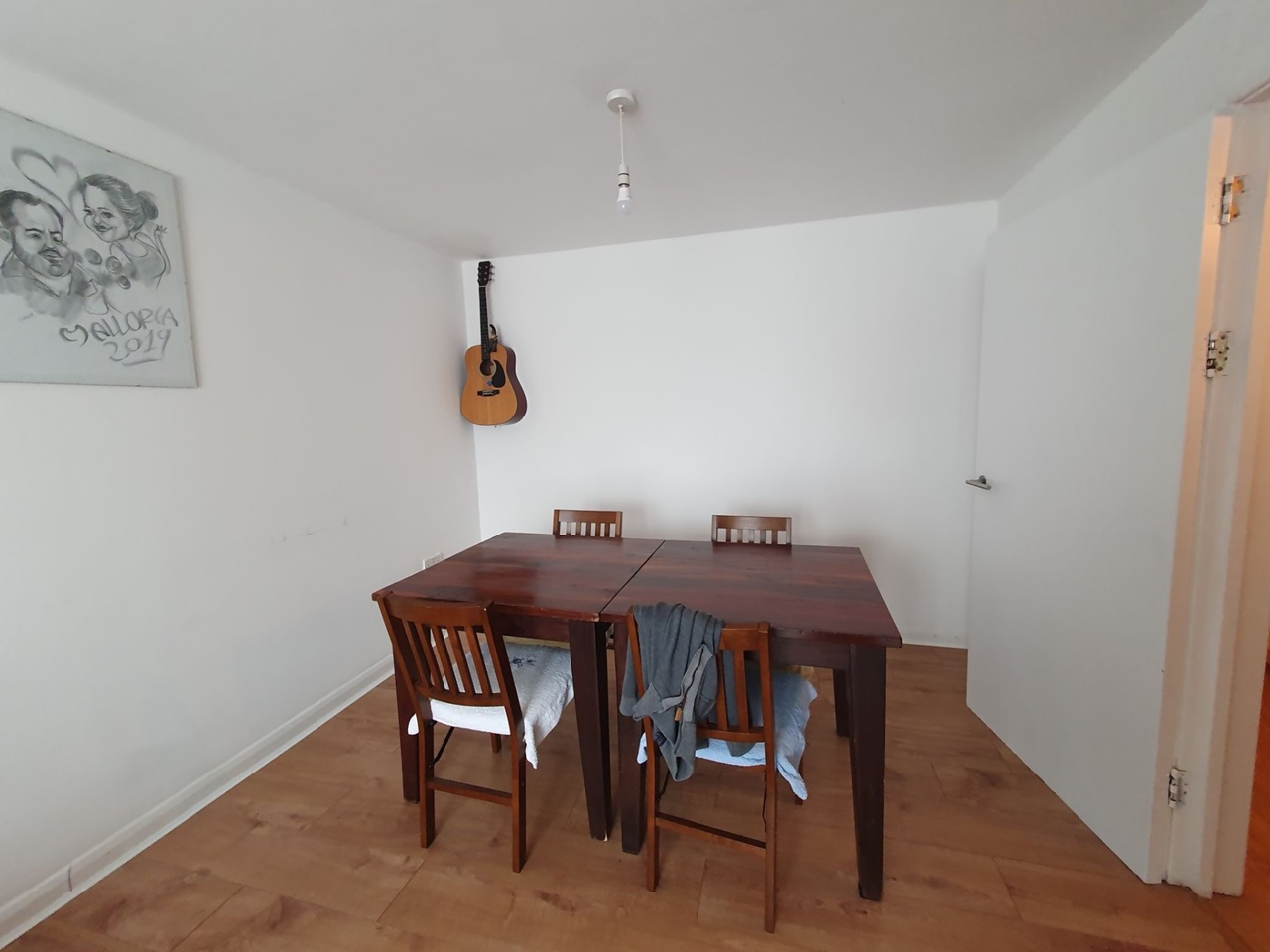 2 Bed Flat, Moorhead Close, CF24, N1 7GU