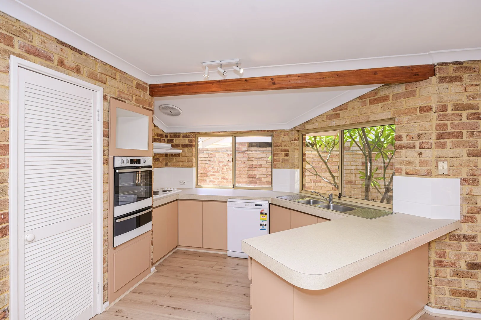 5B SWAN STREET, Attadale WA 6156