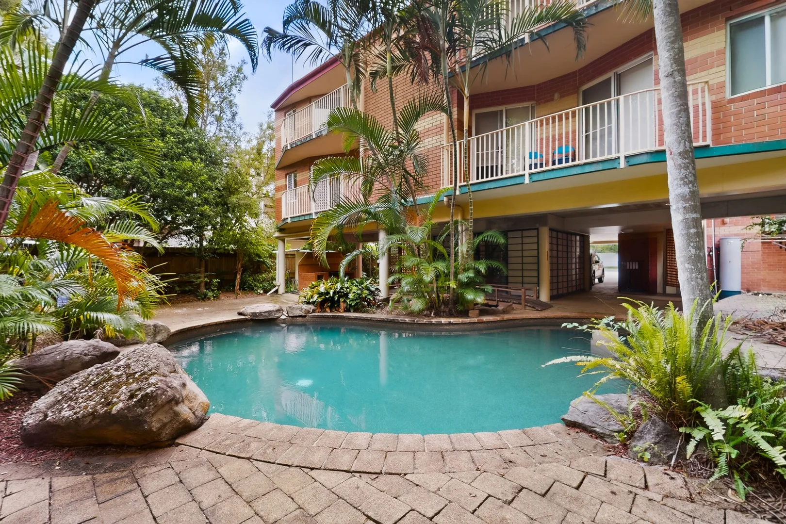 4/101-105 Macquarie Street, St Lucia QLD 4067