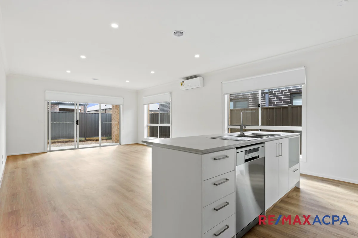 17 Maroon Street, Tarneit VIC 3029 photo 4