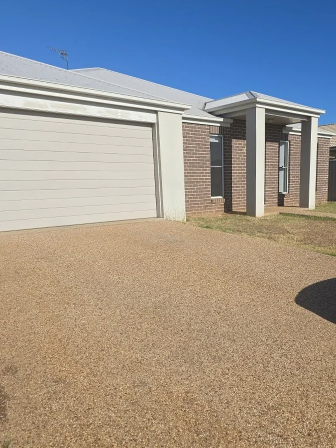 Additional image 2 of 34 Berghofer Drive, Oakey QLD 4401